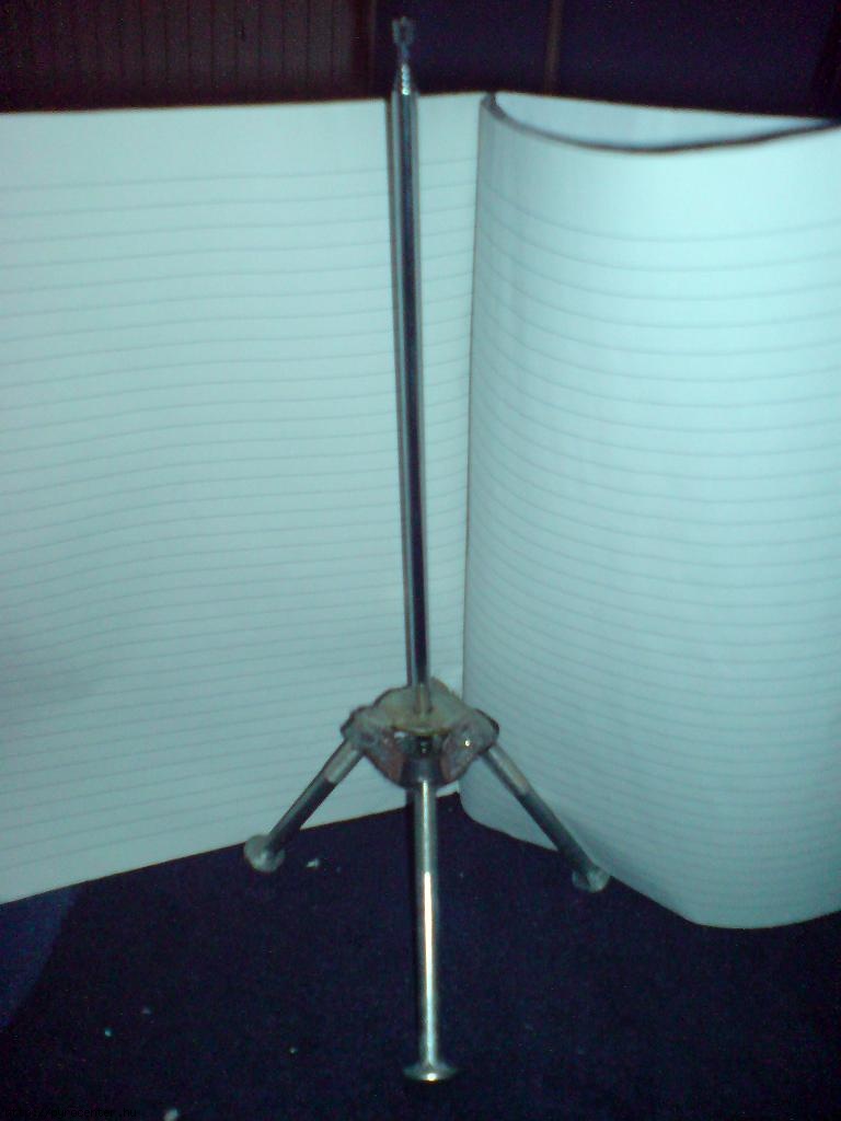 A sz�tszerelhet� rak�ta�llv�nyom ( �sszeszerelve)